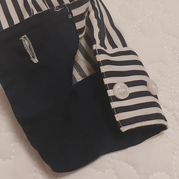 °•Navy + white pin striped blouse•° - Picture 6 of 7